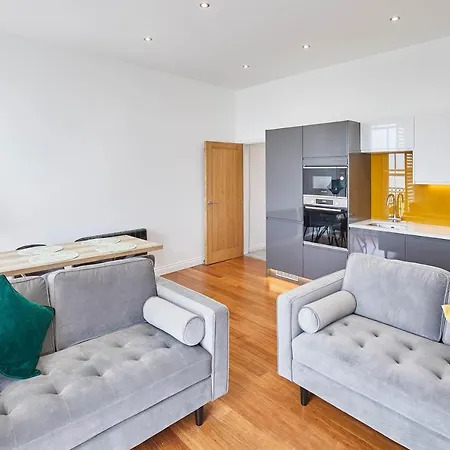 Host & - The Connell *