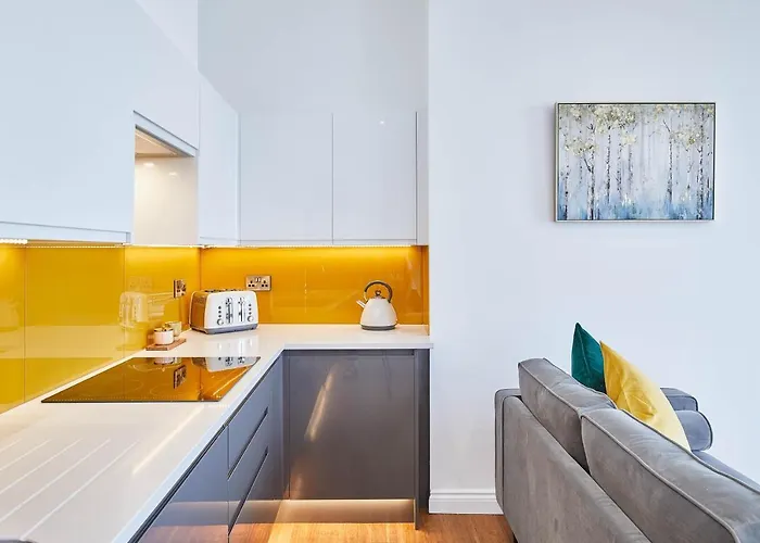 Daire Host & - The Connell