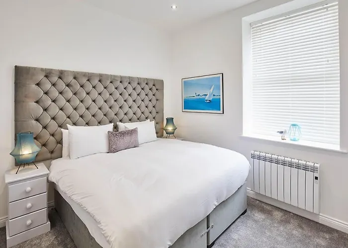 Host & - The Connell Daire